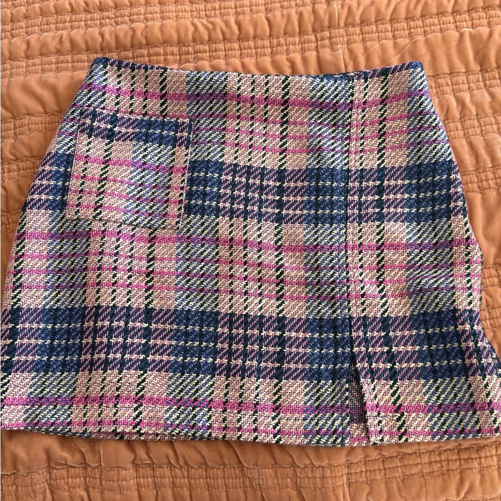 Women’s Top Shop pink, navy blue, purple plaid mini skirt. Size 8.